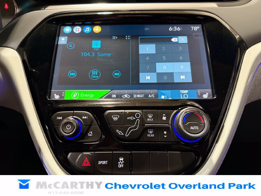 Used 2021 Chevrolet Bolt Premier w/ Infotainment Package FWD image 22