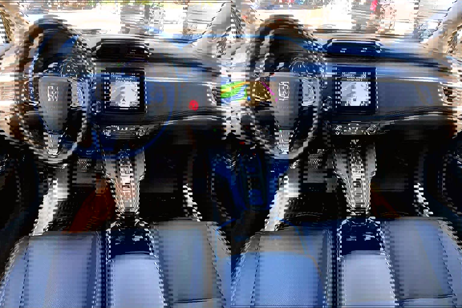 Used 2018 Honda Clarity Touring image 16