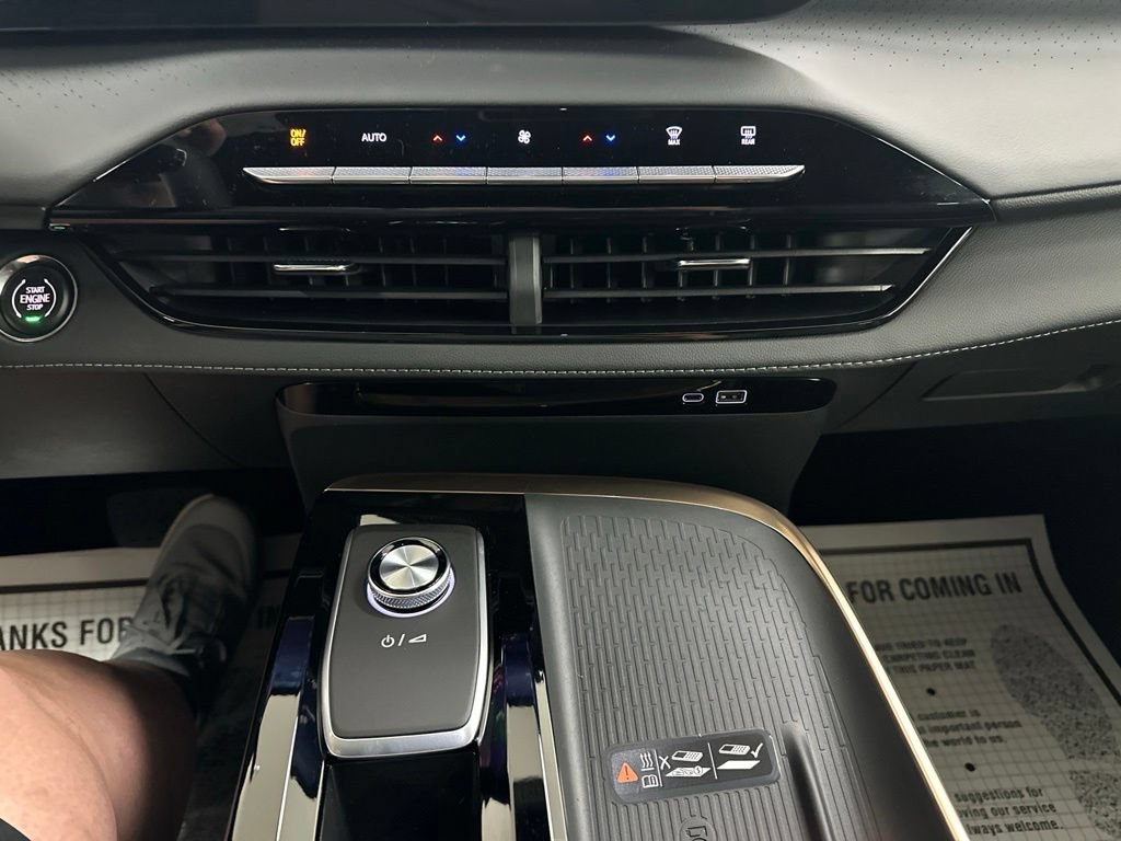 New 2026 Buick Enclave Avenir w/ Super Cruise Package AWD/4WD image 47