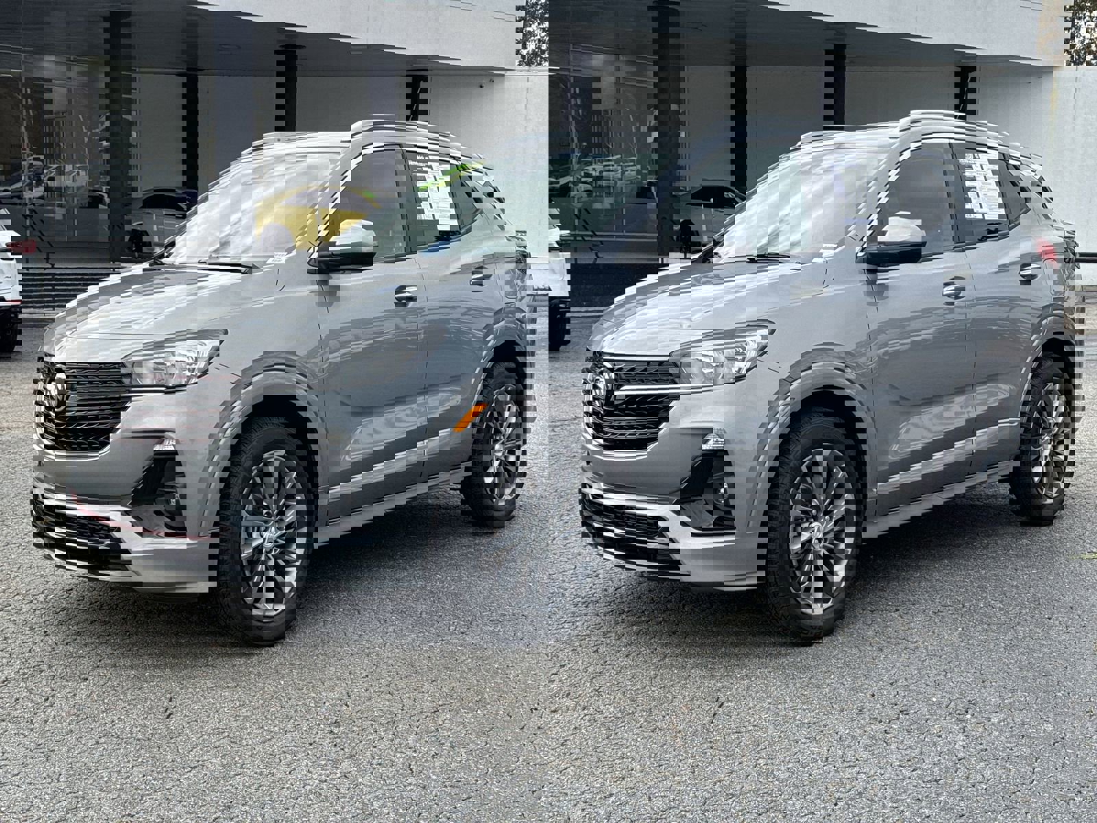 Used 2023 Buick Encore GX Select w/ Sport Touring Package image 5