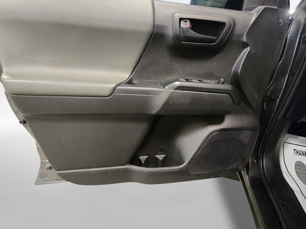 Used 2023 Toyota Tacoma SR AWD/4WD image 14