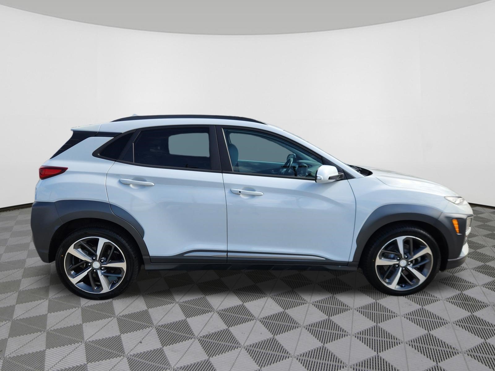 Used 2020 Hyundai Kona Ultimate AWD/4WD image 6