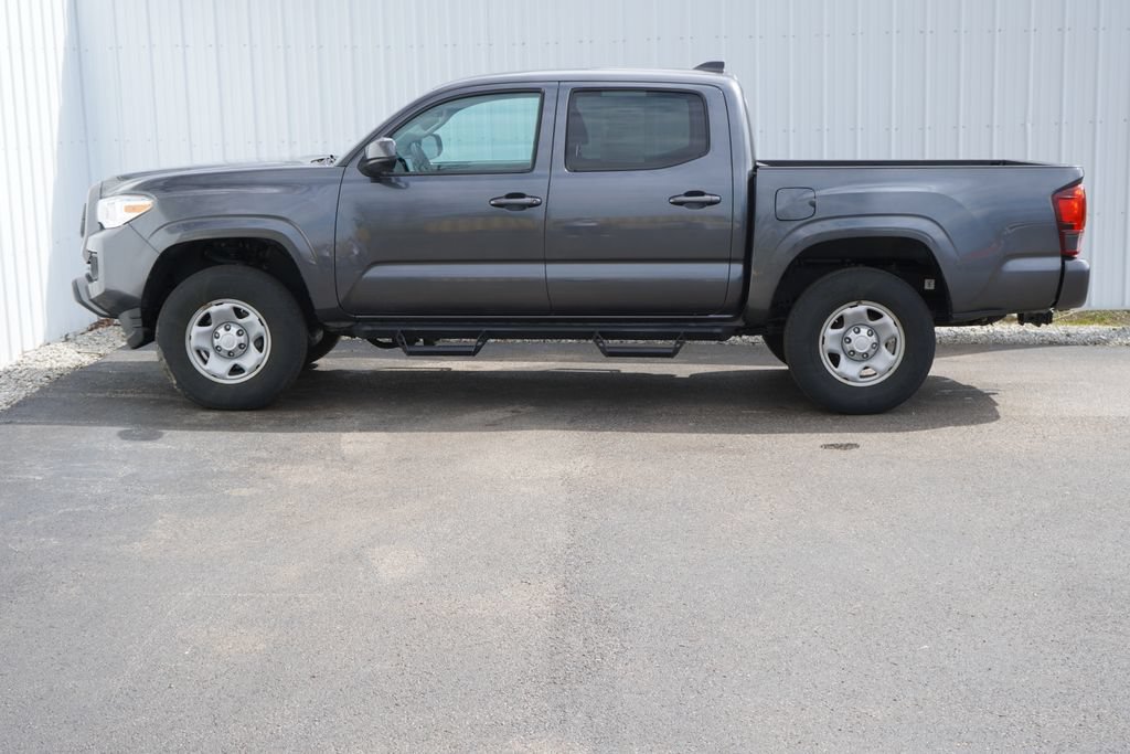Used 2023 Toyota Tacoma SR AWD/4WD image 3