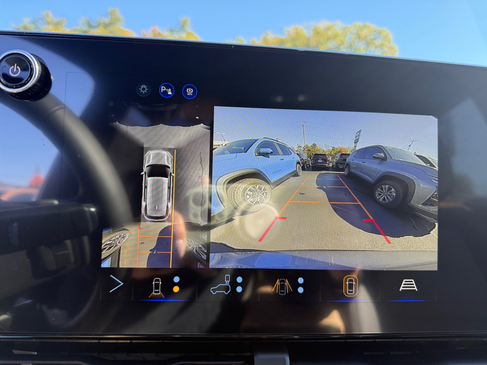 New 2027 Chevrolet Equinox ACTIV w/ Safety and Technology Package AWD/4WD image 21