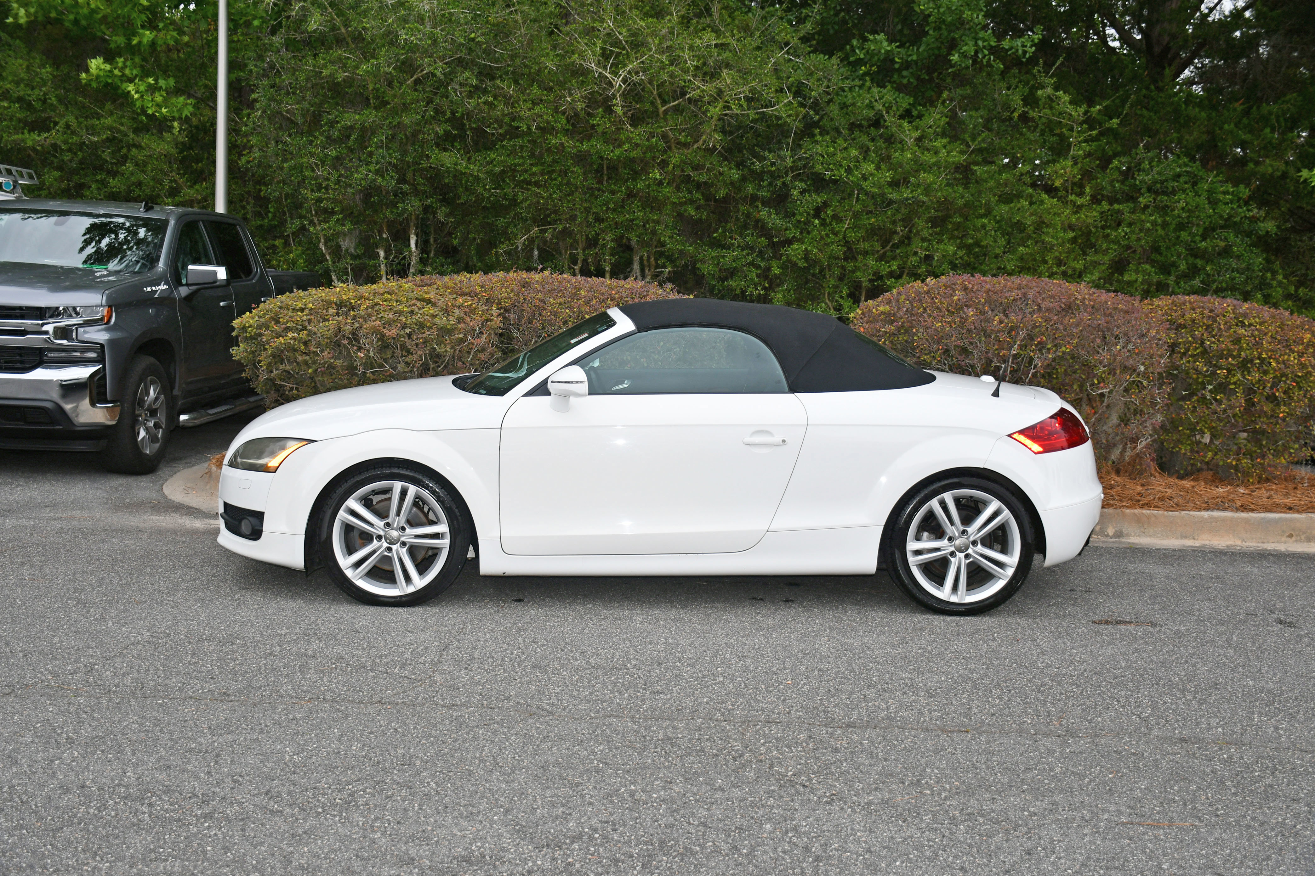 Used 2008 Audi TT 2.0T FWD image 2