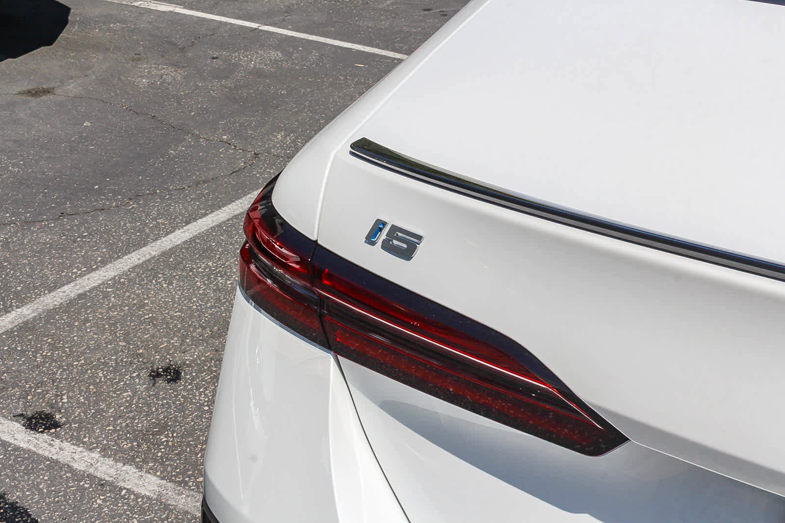 New 2026 BMW i5 eDrive40 w/ M Sport Package RWD image 7