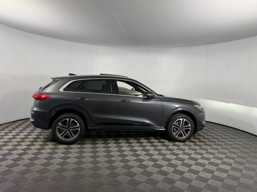 Used 2025 Audi Q5 Premium Plus AWD/4WD image 4