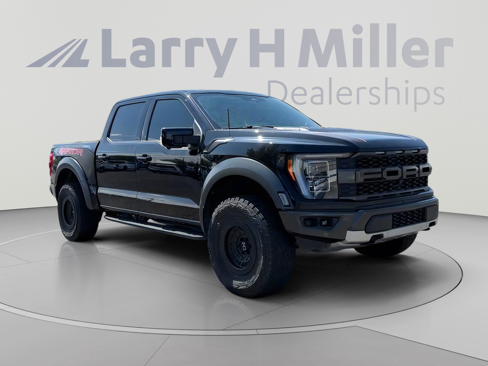 Used 2022 Ford F150 Raptor w/ Equipment Group 801A High AWD/4WD image 7