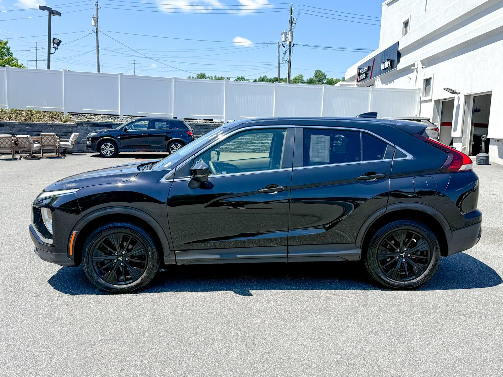 Used 2022 Mitsubishi Eclipse Cross LE AWD/4WD image 4
