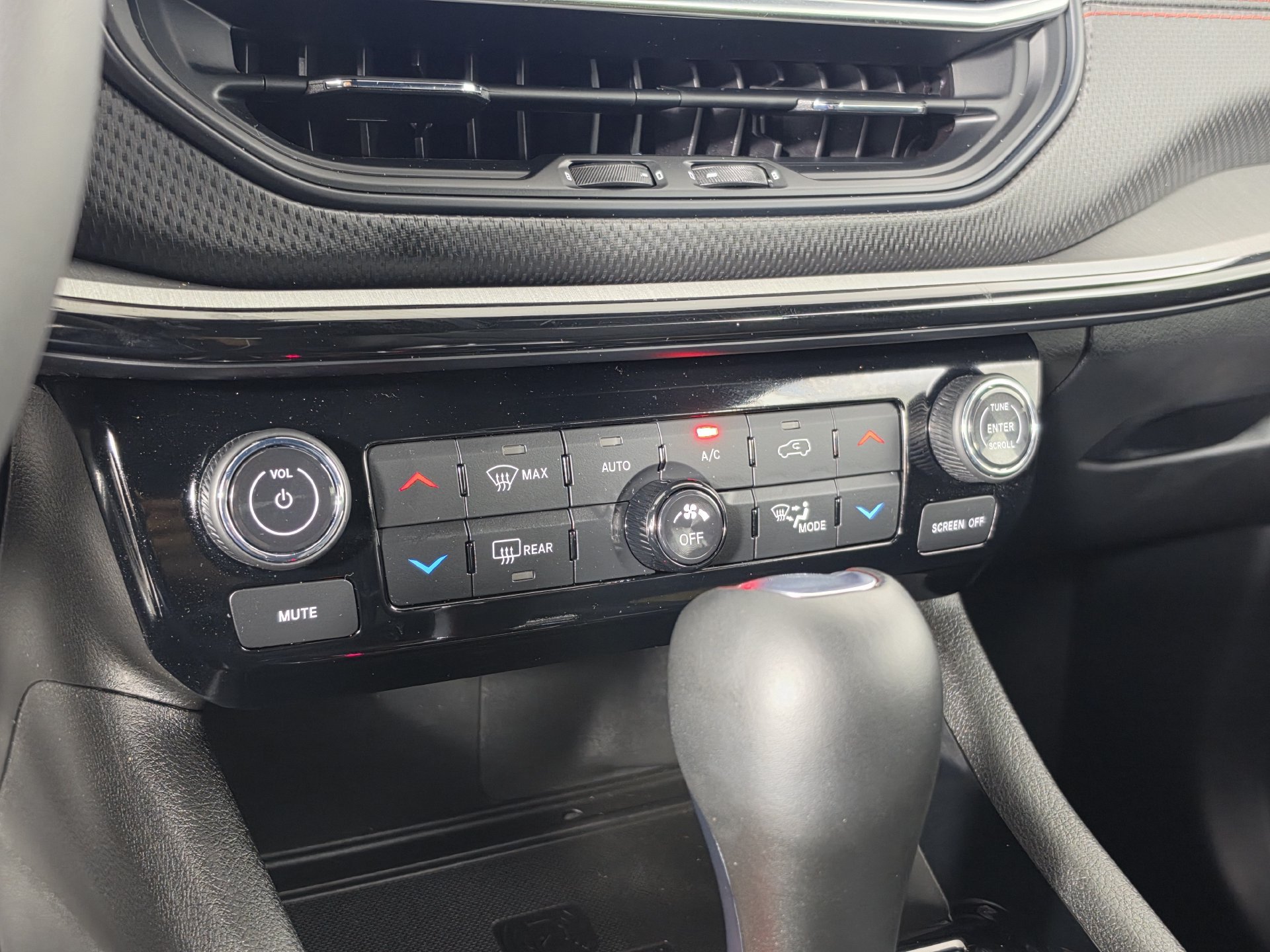 Used 2025 Jeep Compass Trailhawk w/ Trailhawk Elite Group AWD/4WD image 21