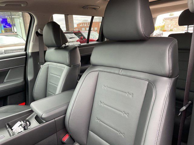 New 2026 Hyundai Santa Fe Limited image 10