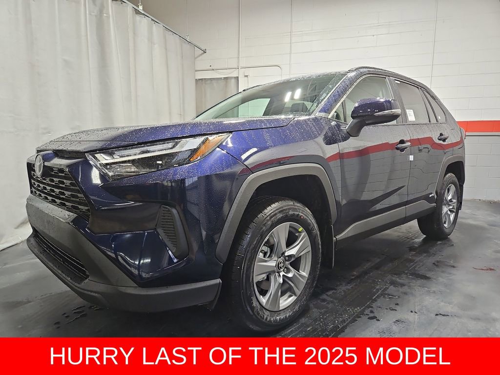 New 2025 Toyota RAV4 XLE image 4