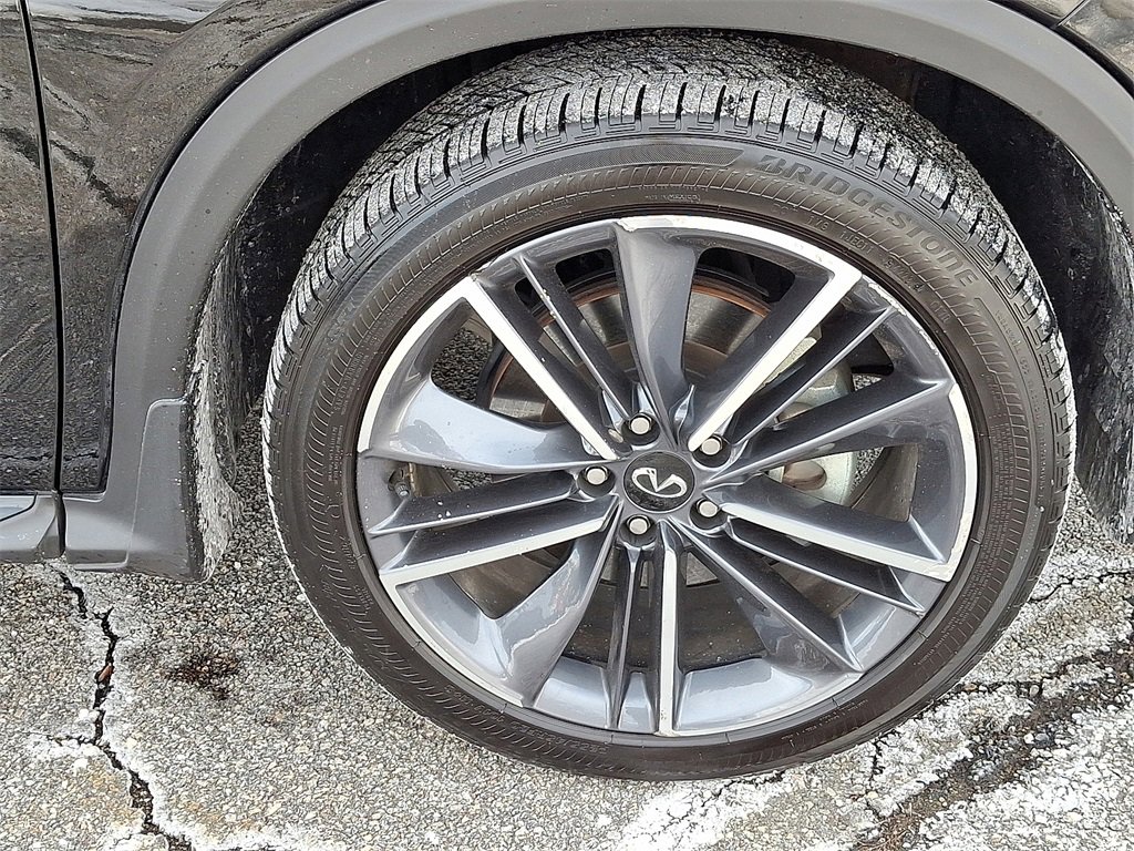 Certified 2025 INFINITI QX55 Luxe w/ Cargo Package image 9