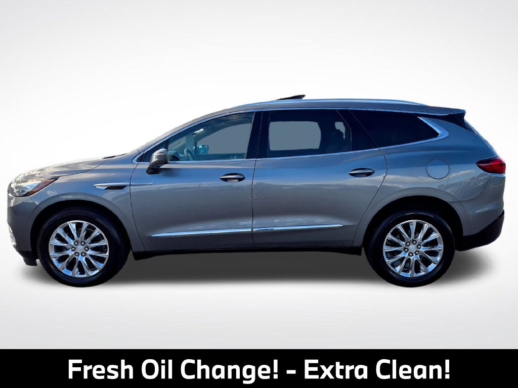 Used 2020 Buick Enclave Premium w/ Sun and Sites Package FWD image 4