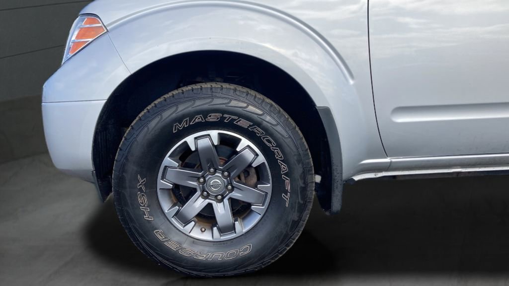 Used 2017 Nissan Frontier PRO-4X image 30