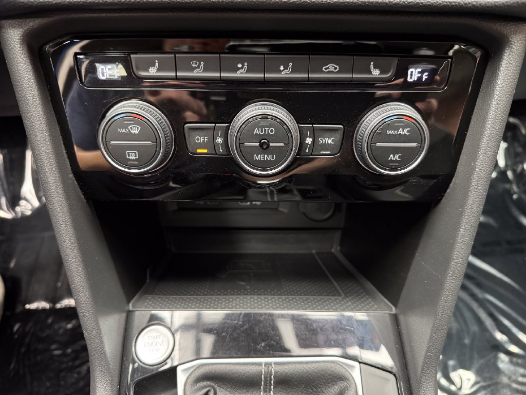 Used 2022 Volkswagen Taos SEL FWD image 19