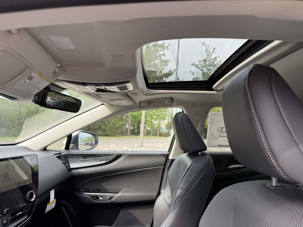 Used 2026 Lexus NX 450h+ AWD w/ Accessory Package (Z1) image 20