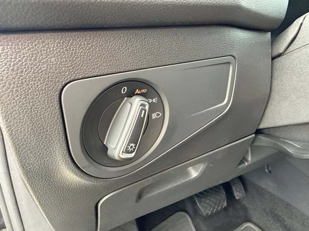 Used 2019 Volkswagen Tiguan SE AWD/4WD image 22