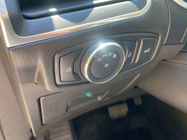 Used 2017 Ford Edge Titanium w/ Equipment Group 301A FWD image 16