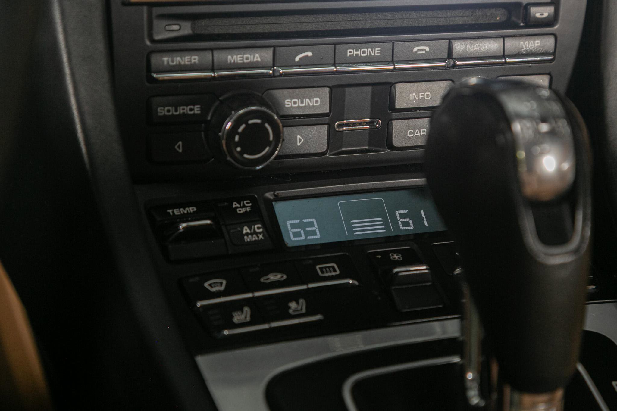 Used 2015 Porsche 911 Carrera S image 40