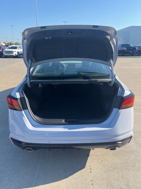 New 2025 Nissan Altima 2.5 SR image 6