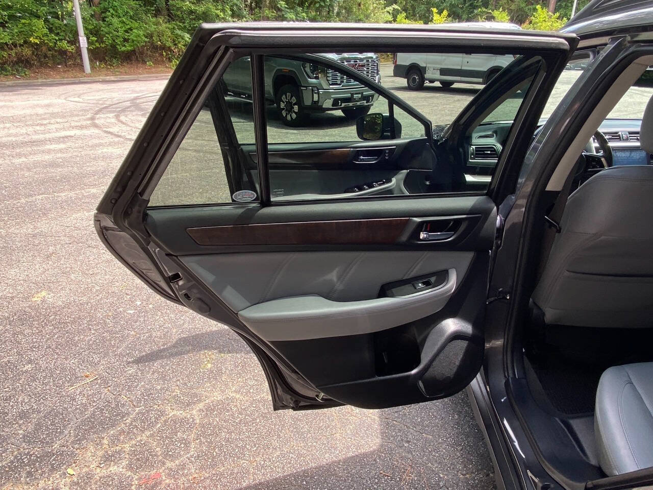 Used 2019 Subaru Outback 2.5i Limited AWD/4WD image 43