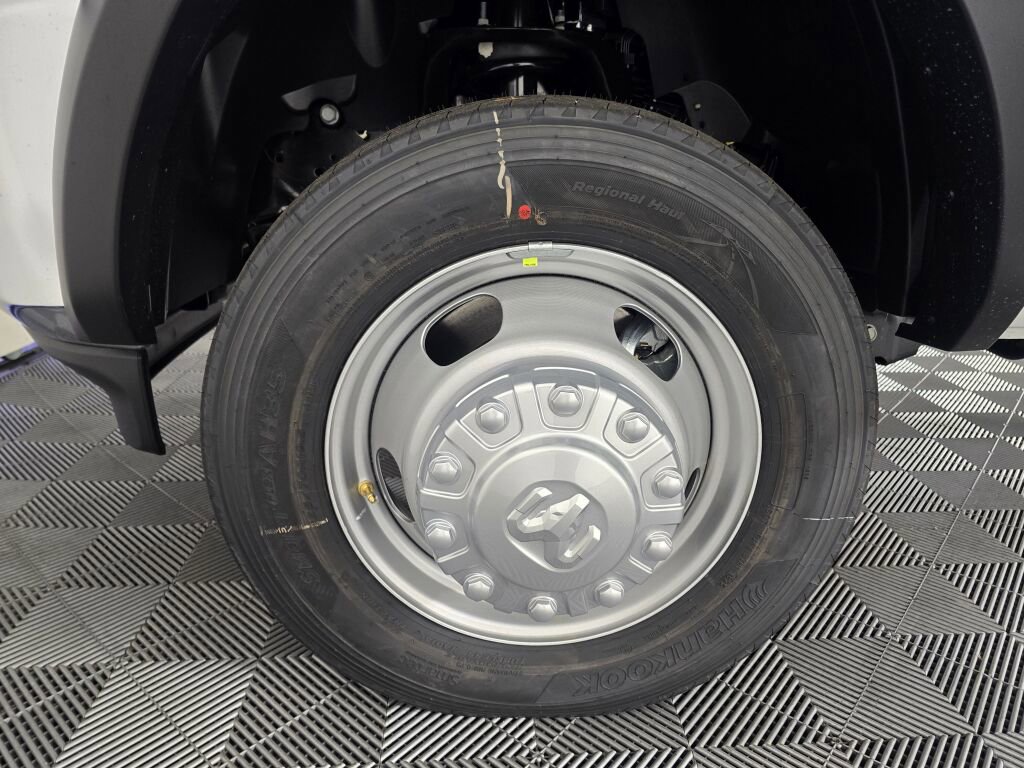 New 2026 RAM 4500 Tradesman w/ Chrome Appearance Group image 16