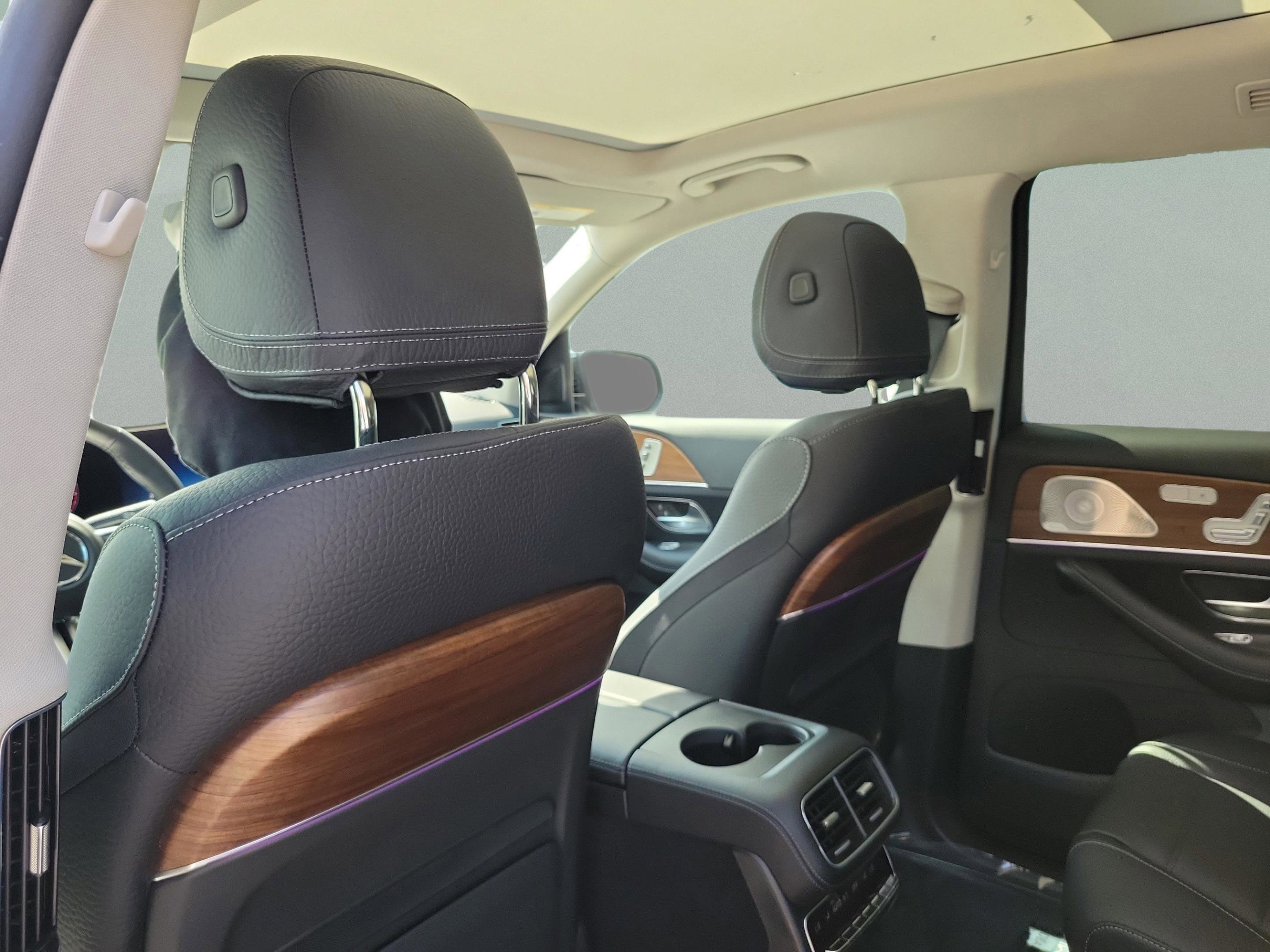 New 2026 Mercedes-Benz GLS 450 4MATIC image 7