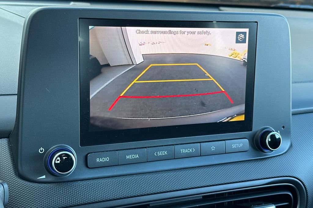 Used 2023 Hyundai Kona SE image 21