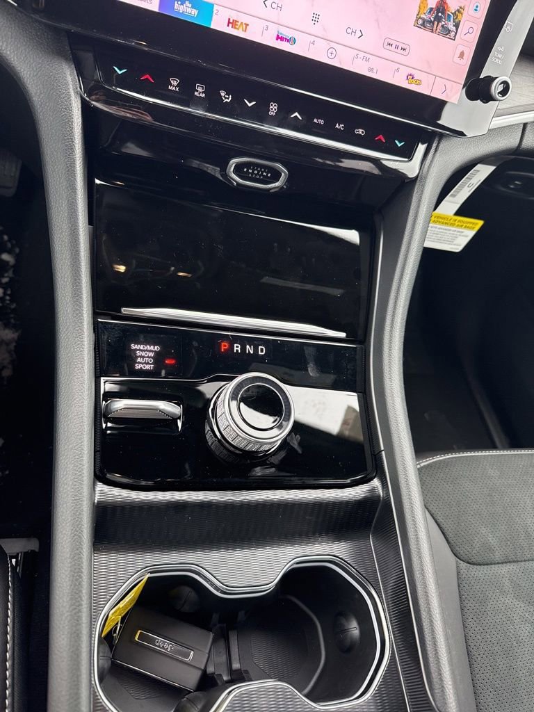 New 2026 Jeep Grand Cherokee Altitude image 20