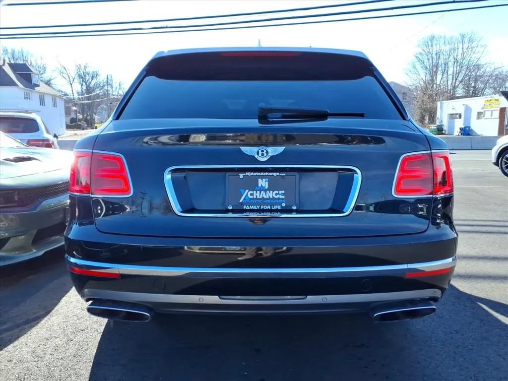 Used 2018 Bentley Bentayga AWD/4WD image 5