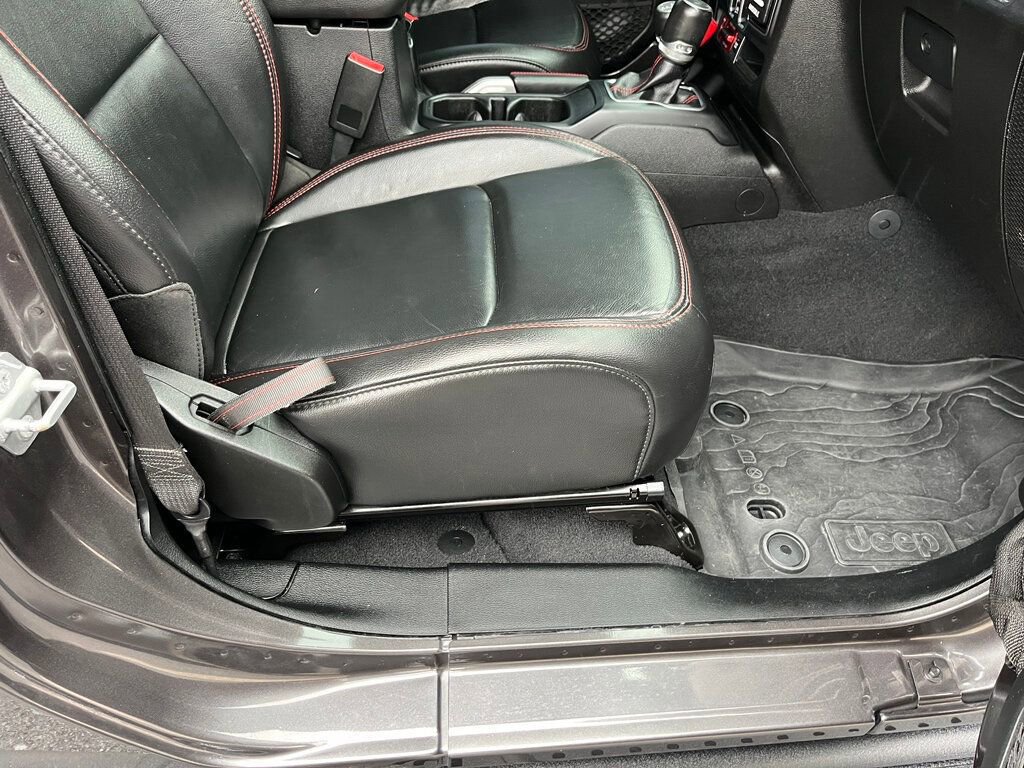 Used 2019 Jeep Wrangler Unlimited Rubicon image 39