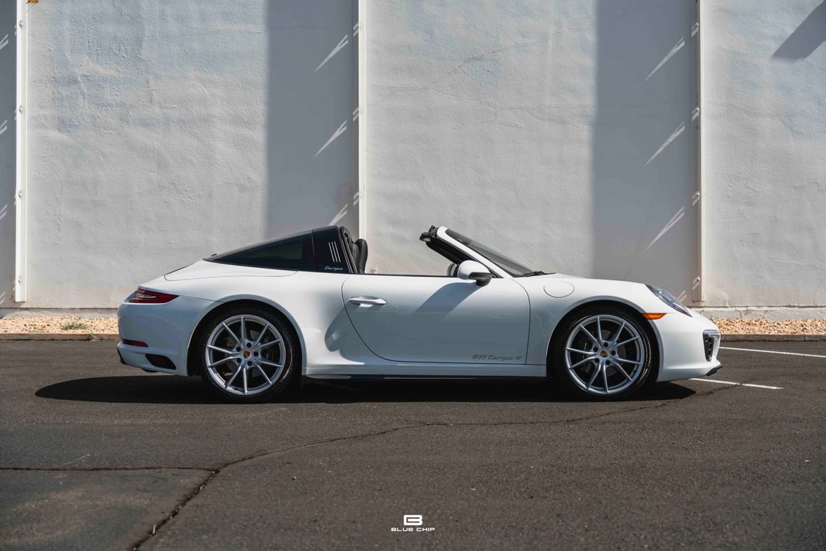 Used 2019 Porsche 911 Targa 4 AWD/4WD image 29