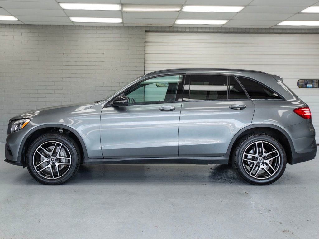 Used 2017 Mercedes-Benz GLC 300 4MATIC image 4