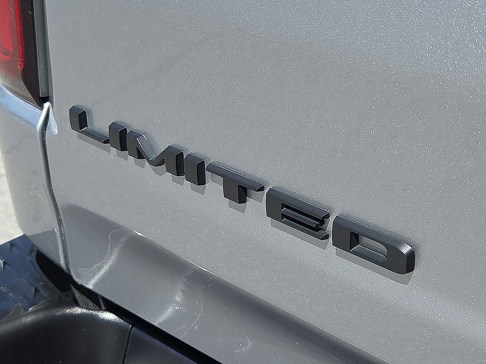 Used 2022 RAM 1500 Limited w/ (RED) Edition image 8