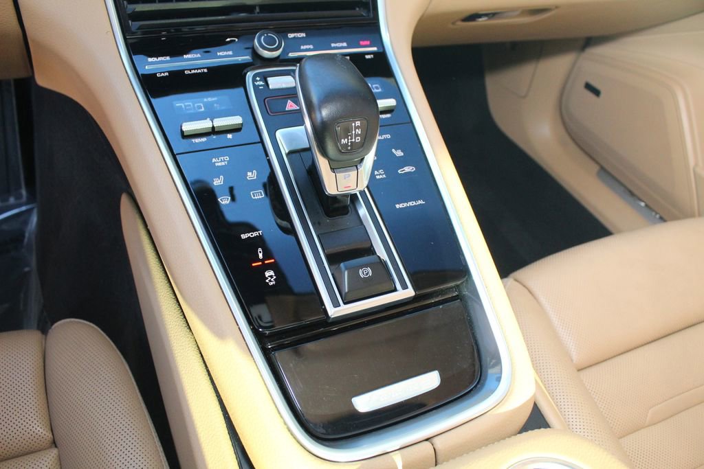 Used 2018 Porsche Panamera 4S AWD/4WD image 16