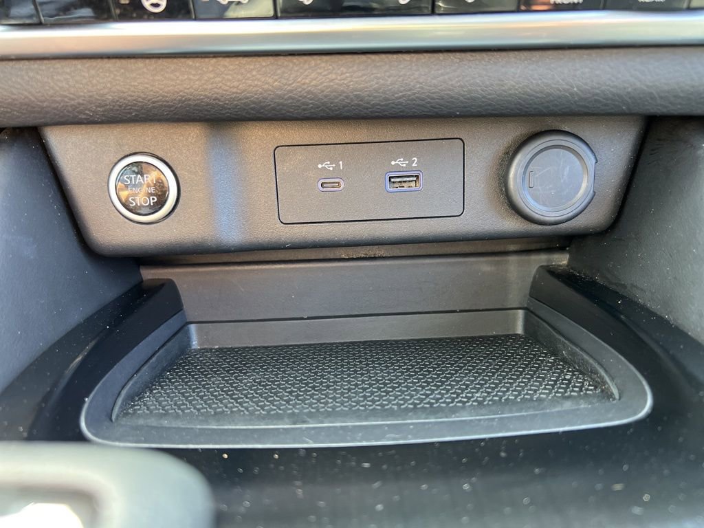 Used 2023 Nissan Rogue SL AWD/4WD image 35