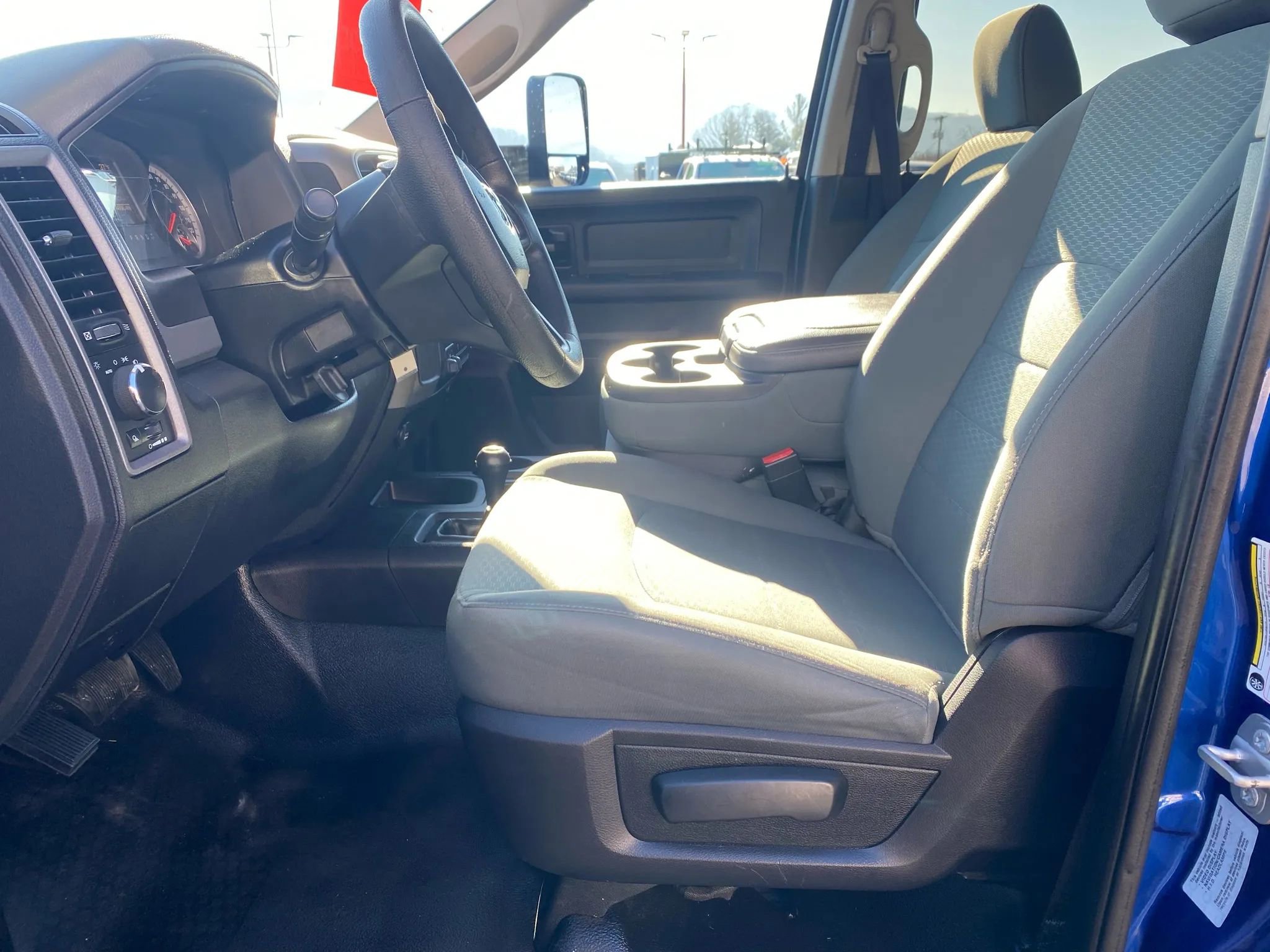 Used 2016 RAM 3500 Tradesman w/ Popular Equipment Group image 9