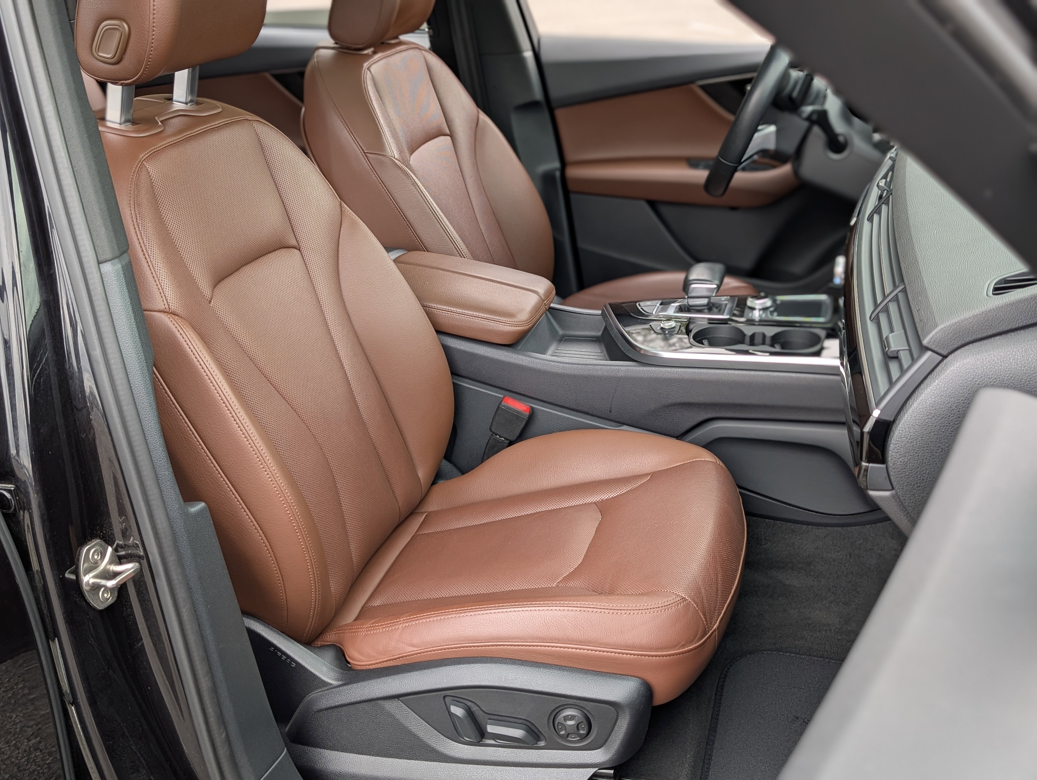 Used 2018 Audi Q7 3.0T Prestige w/ Prestige Package image 27