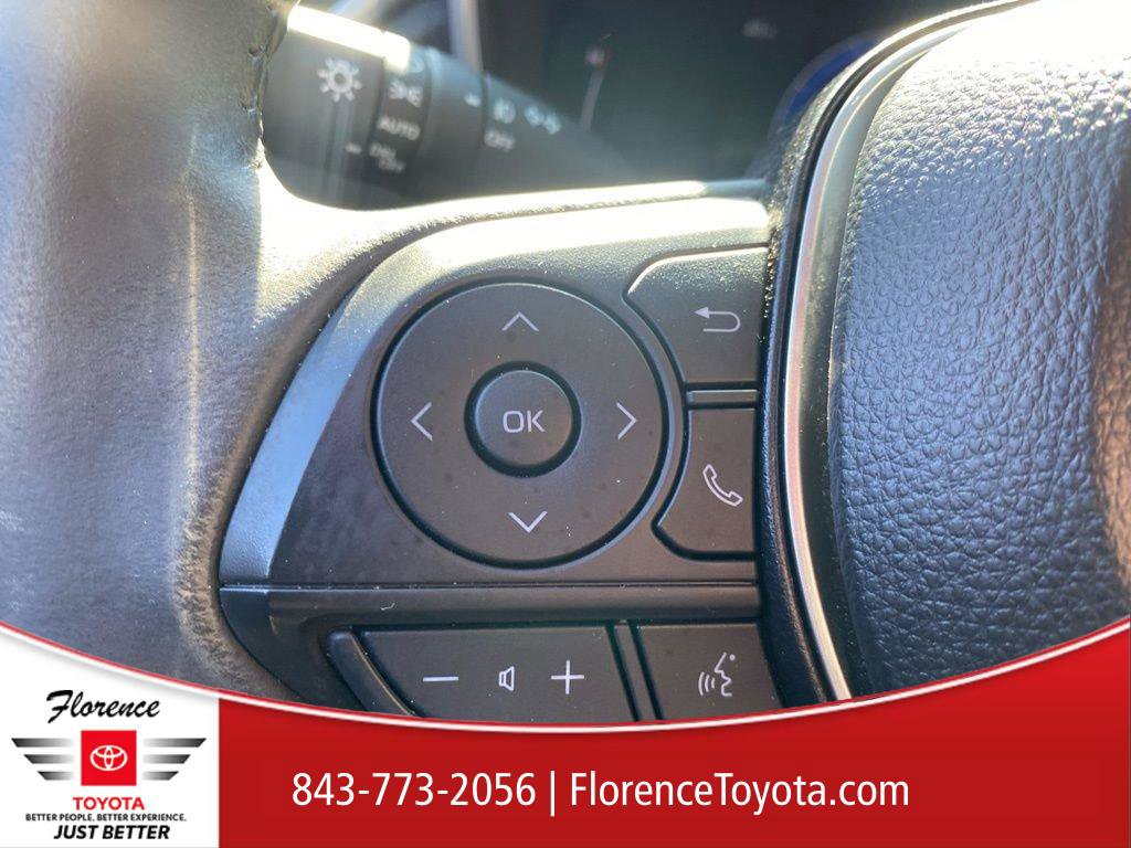 Used 2024 Toyota Corolla Cross XLE w/ Convenience Package image 29