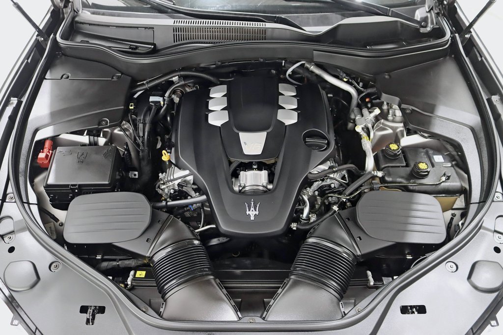 Used 2020 Maserati Levante GranSport image 40