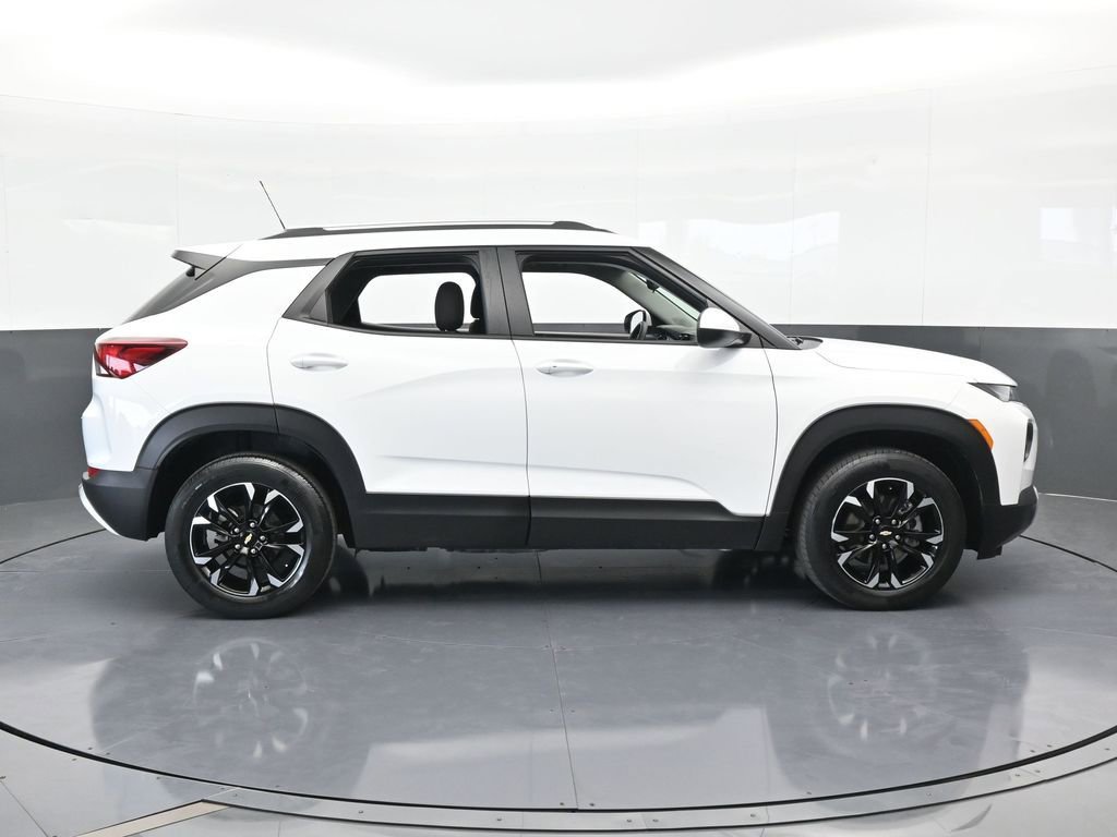 Used 2022 Chevrolet TrailBlazer LT w/ Driver Confidence Package image 7