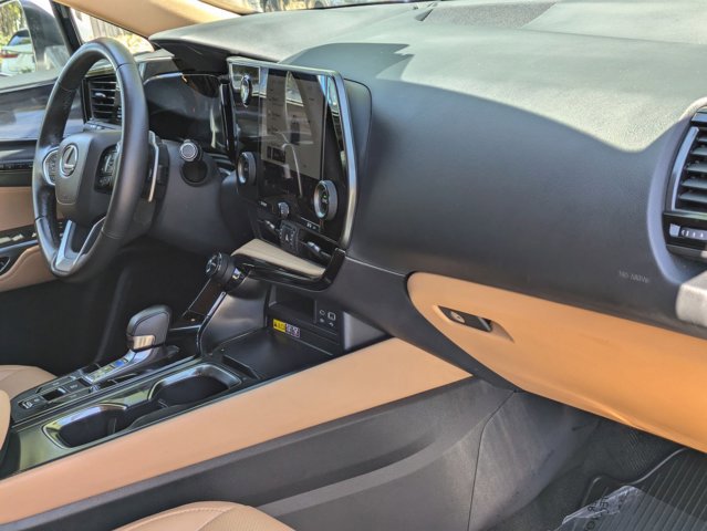 Used 2025 Lexus NX 250 NX 250 Premium w/ Towing Package (2000 Lbs) image 20