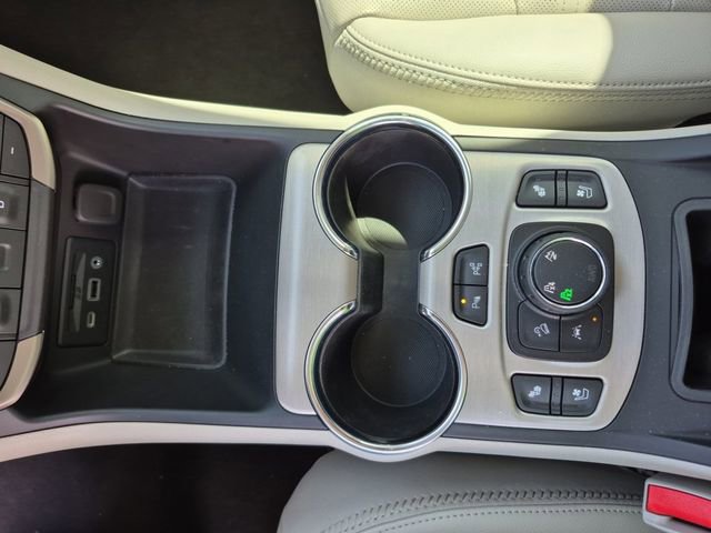 Used 2023 GMC Terrain Denali w/ Denali Premium Package image 24