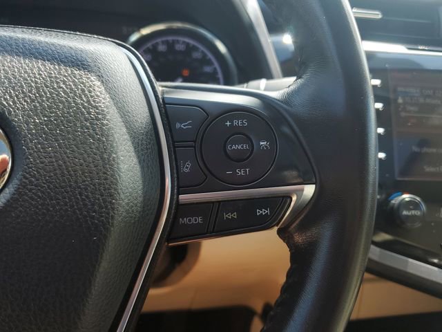 Used 2020 Toyota Camry XLE w/ Navigation Package FWD image 24