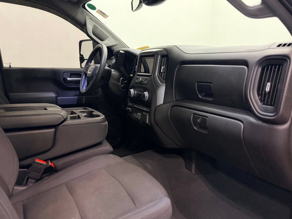 Used 2024 GMC Sierra 2500 Pro w/ 1SA Pro Safety Plus Package AWD/4WD image 17