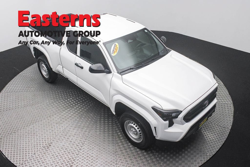 Used 2025 Toyota Tacoma SR RWD image 3