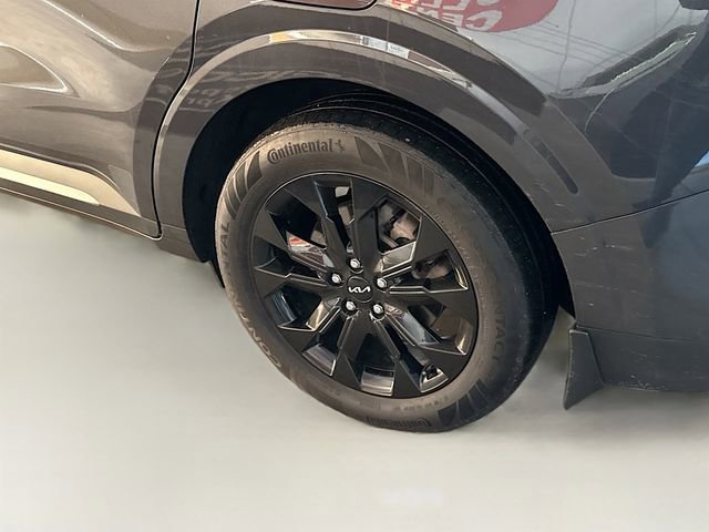 Used 2024 Kia Carnival SX image 33