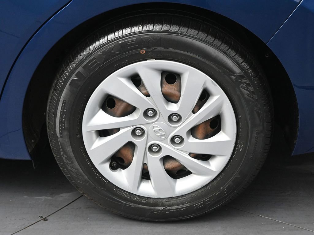 Used 2020 Hyundai Elantra SE image 31