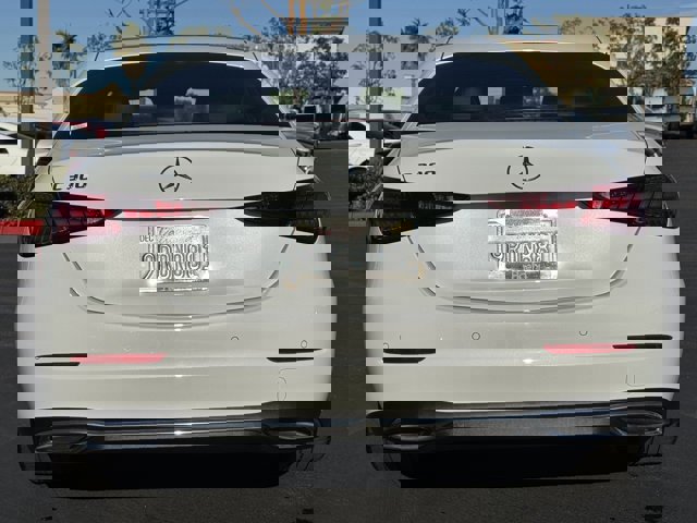 Used 2024 Mercedes-Benz C 300 Sedan image 12